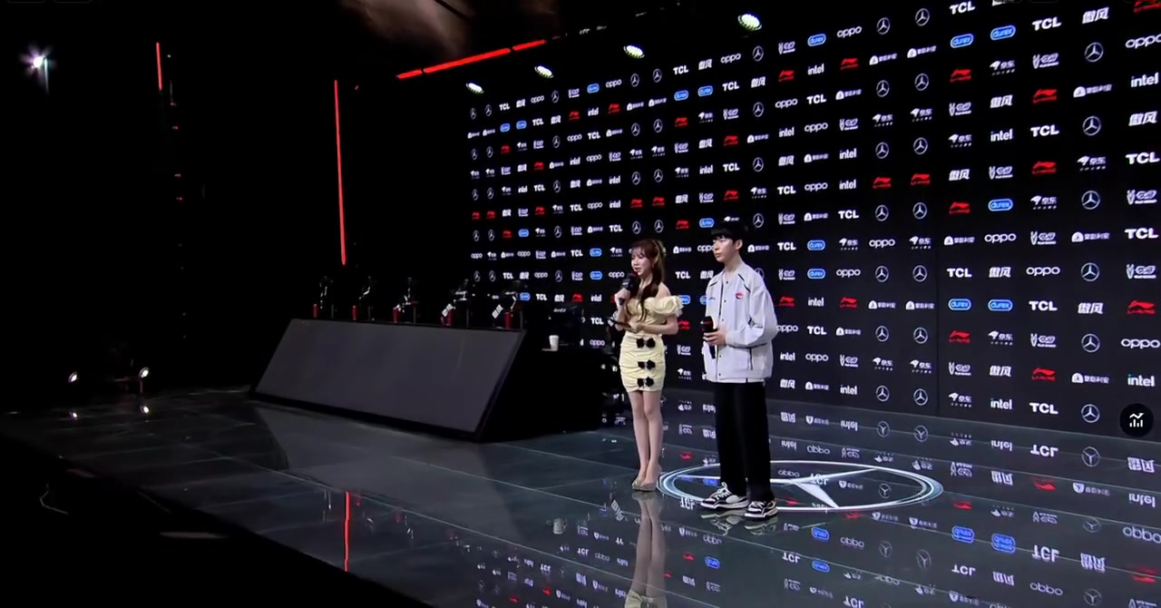Hope：训练赛在尝试各种各样的英雄，老猪英雄池深 队伍进步很多